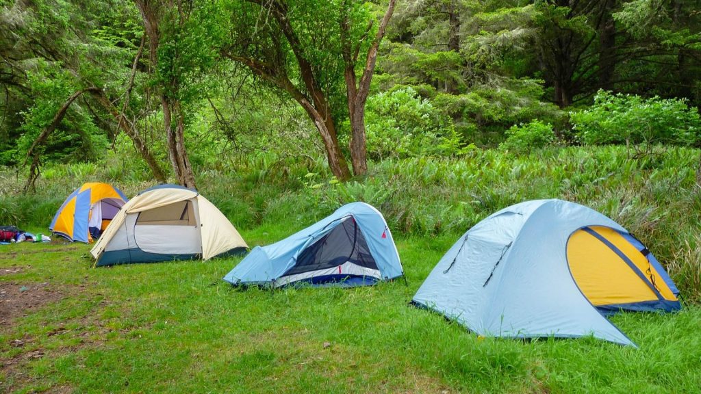 4 tents in one area